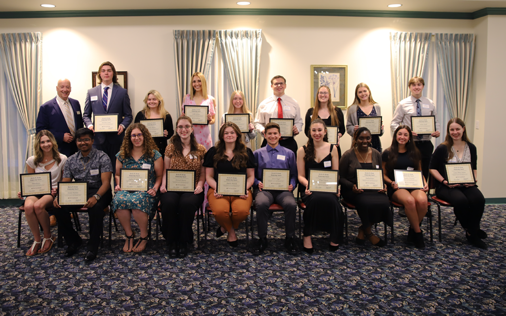 American Heritage Credit Union Awards 30 High School Senior Members ...